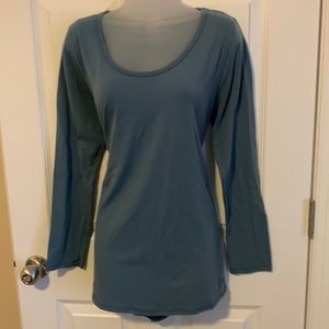 Large Lynnae Lularoe long sleeve shirt blue